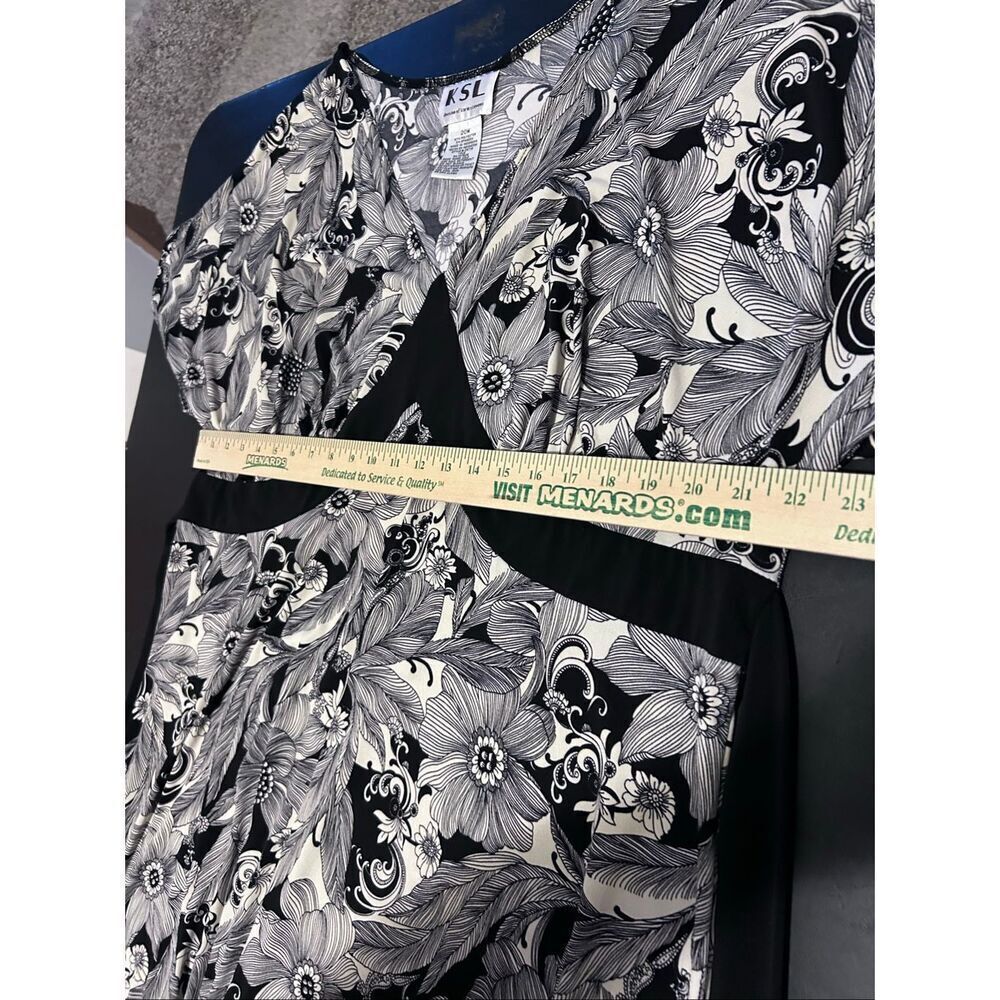 KSL Karin Stevens Plus Size 20W Black & White Floral Faux Wrap Midi Dress - Picture 10 of 10